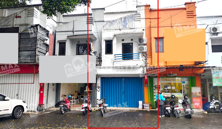 Good Two-Story Shop House, Area 140m2 Highly Strategic Location Heavy Traffic Near UB and Polinema Campuses on Jl. Soekarno Hatta, Lowokwaru District, Malang