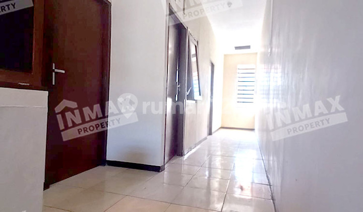 84 m2 Shop House in Excellent Condition, Well-Maintained, Spacious Parking Area, Strategic Location in Sawojajar Area on Jl. Danau Kerinci, Kedungkandang District, Malang 84 m2 Shop House in Excellent Condition, Well-Maintained, Spacious Parking Area, Strategic Location in Sawojajar Area on Jl. Danau Kerinci, Kedungkandang District, Malang