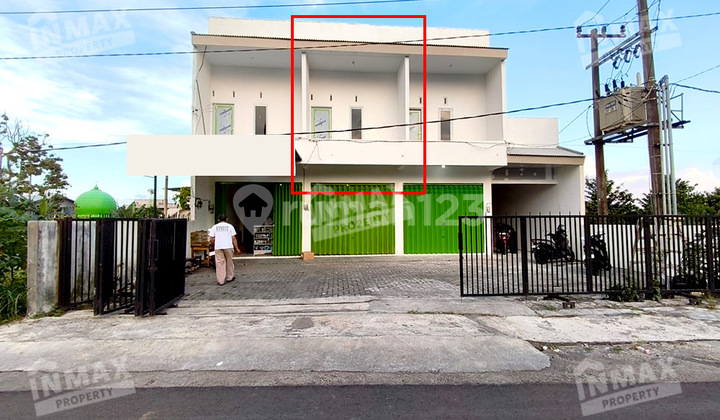 Inexpensive Shop House Ready to Use For Rent, Only 2nd Floor, Location in Dau Area on Jl. Karang Ampel Timur Inexpensive Shop House Ready to Use For Rent, Only 2nd Floor, Location in Dau Area on Jl. Karang Ampel Timur