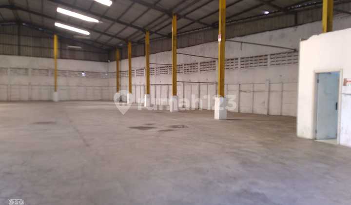 All-Purpose Warehouse 1000m2, Lightning Safe, Spacious, Large Road Access.
