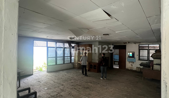 Rumah Tinggal Posisi Hoek Dekat Area Komersial Di Pluit R2088