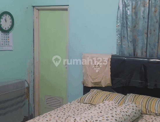 kamar tidur rumah 2 lantai di daerah