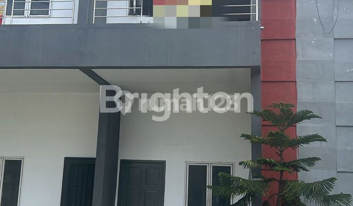 For quick sale, Town House.