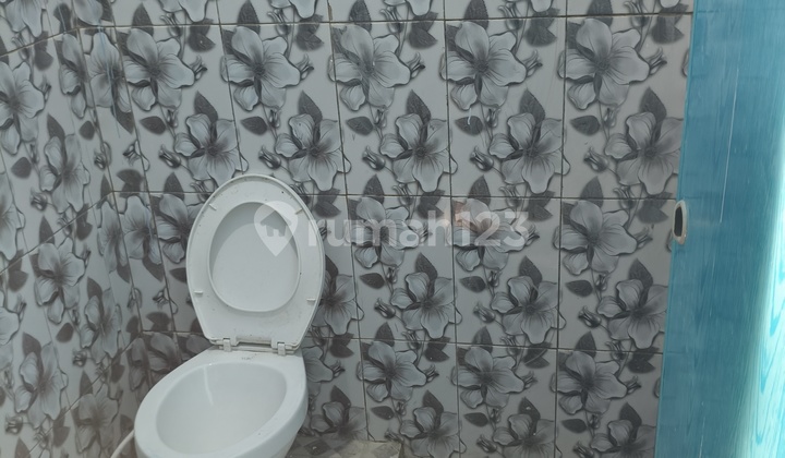 Ready-to-Occupy Shop House, 1 Floor Fully Tiled 2