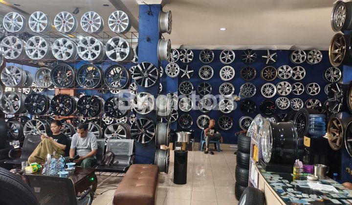 TOKO & RUMAH 2 LANTAI.