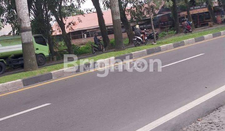 Rumah dan Kamar Kos termasuk Kios 1