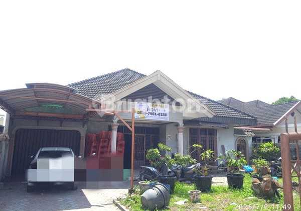 A House With a Spacious Yard, Ready to Occupy, Perkutut Street, Medan.