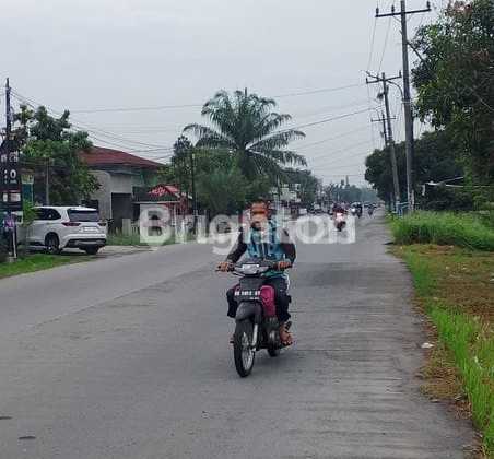 Rumah Strategis di Jalan Besar Martubung, Luas 432 M2 2