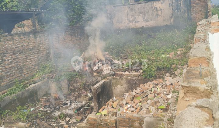 Vacant Land on Helvetia Dormitory Street. SHM. 100m2