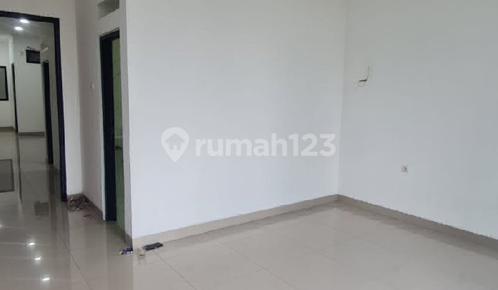 Rumah Baru 4 Lantai Bebas Banjir di Taman Ratu R2326 2