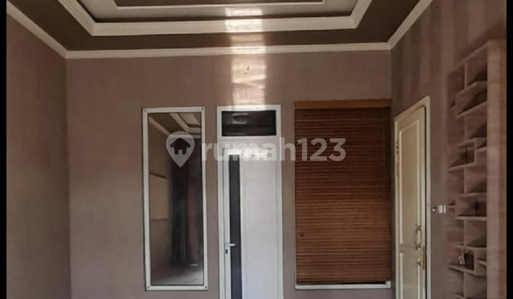 Ready-to-Occupy House Safe Comfortable in Flood-Free Complex S9430 2