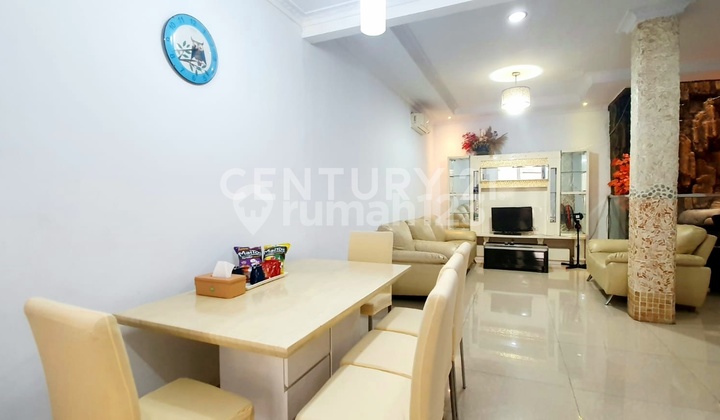 Rumah Siap Huni Full Furnish Interior Mewah 2½ Lantai Rooftop 1