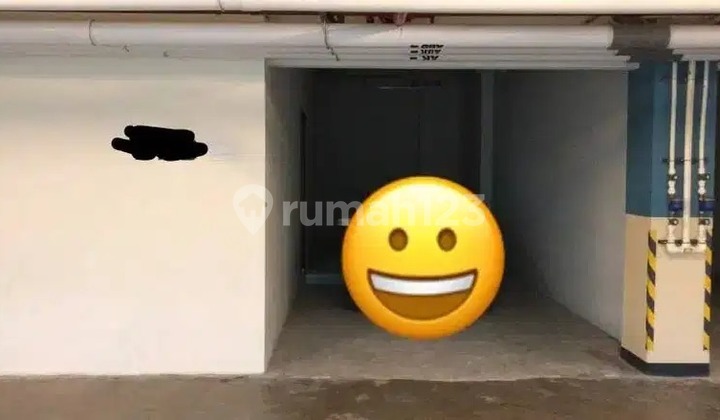 Town House Puri Mansion 5BR Semi Furnished View Kolam 2