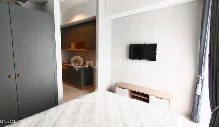 Disewa Apartemen Taman Anggrek Studio Furnished, Jakarta Barat 1