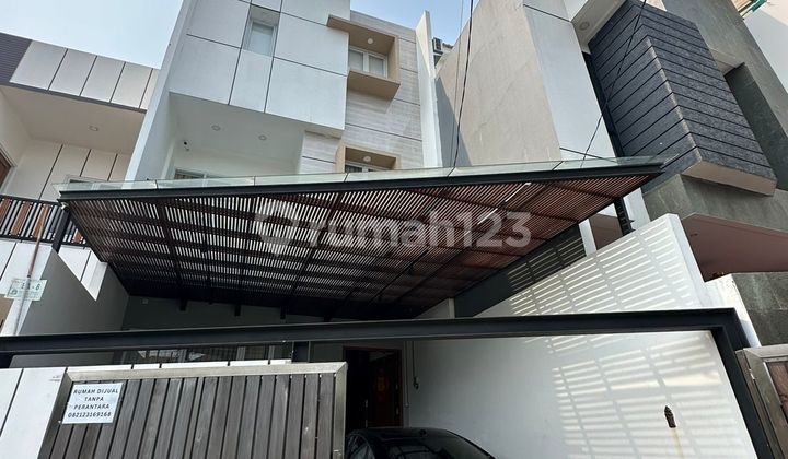 For Sale: Cengkareng Indah House, 6 Bedrooms, Size 18x6, Fully Furnished, Jakarta For Sale: Cengkareng Indah House, 6 Bedrooms, Size 18x6, Fully Furnished, Jakarta