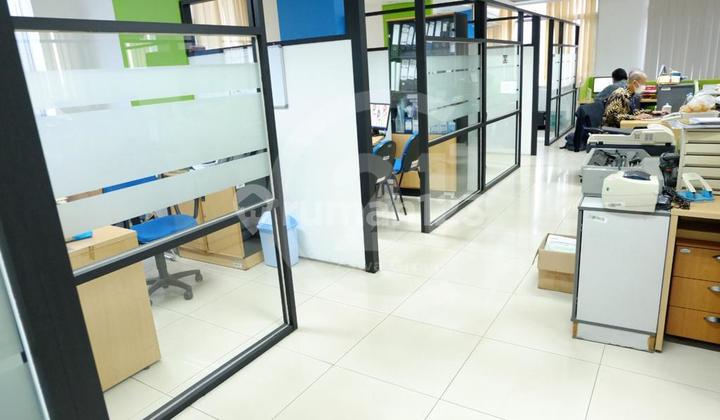 Dijual Gedung Perkantoran Twins Office Building Mampnag Prapatan