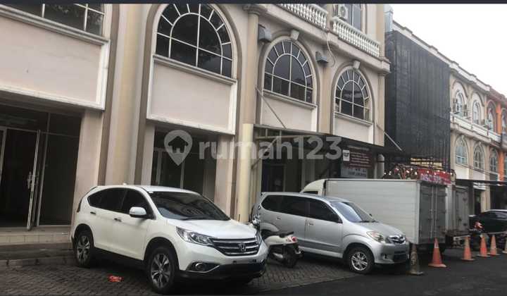 For Sale Quickly: Ruko Green Lake City, Suitable for All Businesses, Strategic Location 2