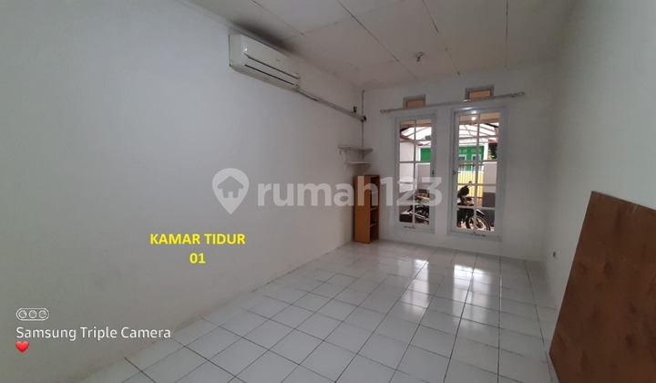 Disewakan Rumah Bagus Lokasi Strategis Siap Huni di BSD Griya Loka, Tangerang 2