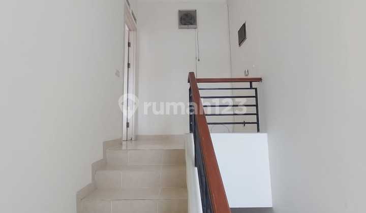 For Sale: 2-Story House in Canary Cluster, The Spring Gading Serpong