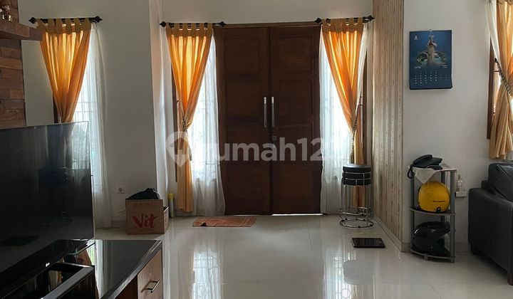 Good House Facing West with Freehold Certificate in BSD Nusaloka Tangerang 2