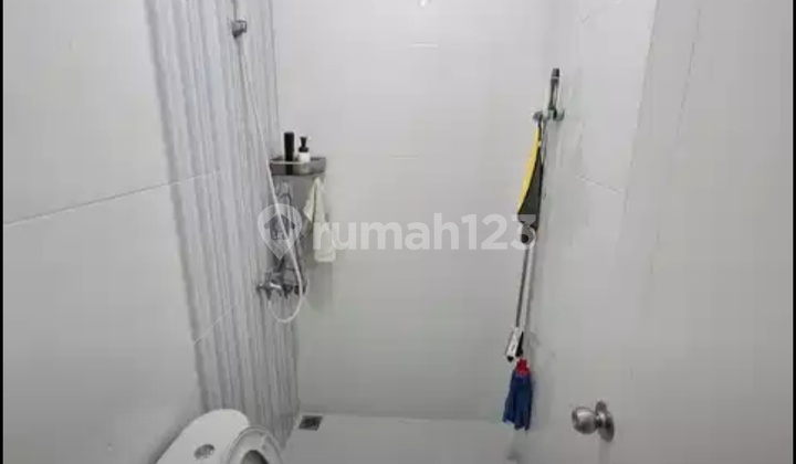 Rumah Full Furnished Full Renov Lokasi Bagus di Cluster Malibu Gading Serpong. 2