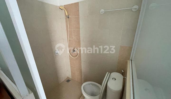 Rumah Kost Foresta Studento BSD - 5KT Full Furnished Rumah Kost Foresta Studento BSD - 5KT Full Furnished