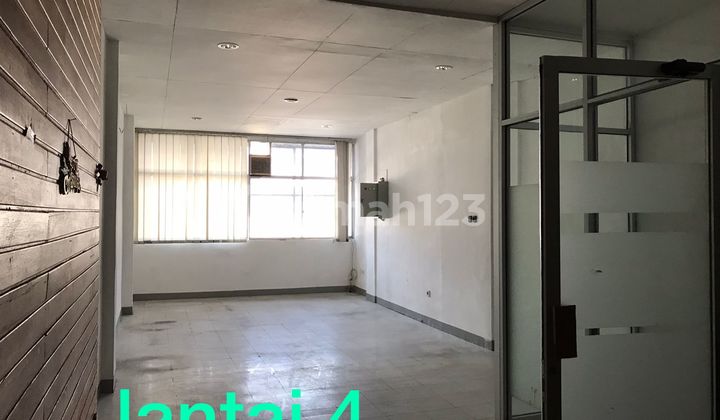 Ruko 4,5 Lantai di Komplek Duta Merlin, Harmoni, Jakarta Pusat Ruko 4,5 Lantai di Komplek Duta Merlin, Harmoni, Jakarta Pusat