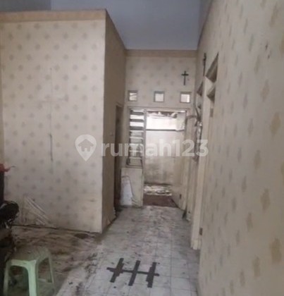 FOR SALE CHEAP - MRS. OLD HOUSE IN SECTOR 6 - SUMMARECON GADING SERPONG 2