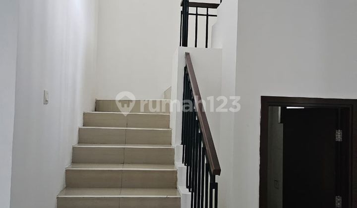 Dijual Rumah Bangunan 2 Lantai SHM Siap Huni di The Icon BSD City Tangerang 2