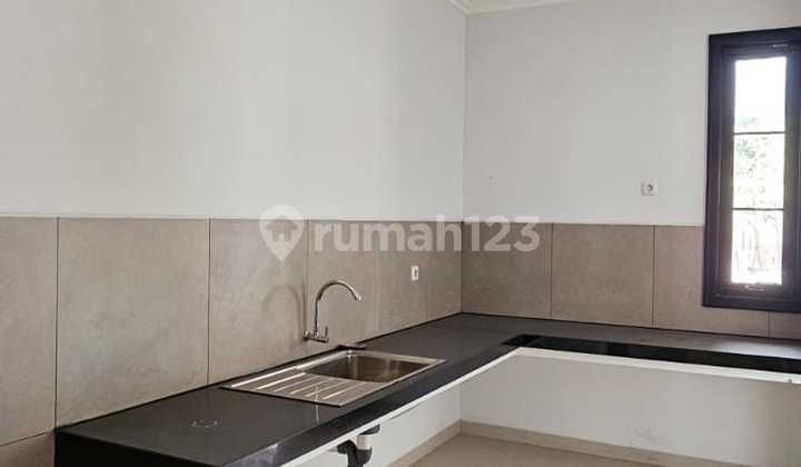 3-Story House Wallace Type in Winona Cluster, Alam Sutera, Tangerang 2