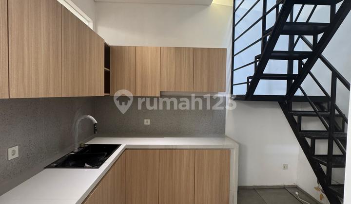 For Sale Modern Minimalist House in Alam Sutera Comfortable Strategic Location 2