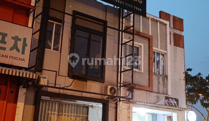 Modern Shop House Gading Serpong