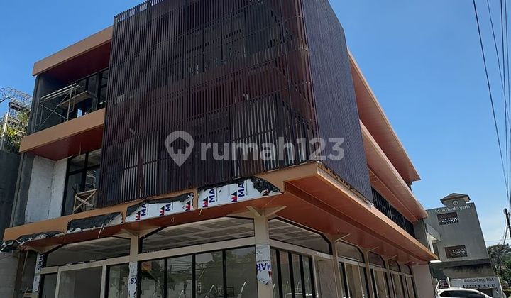 Cheap! New 3-Story Shop House on Main Road Cikutra, Perfect for Food Business. 2
