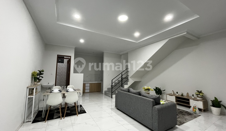 Rumah Batu Di Cluster One Gate Favorit Batununggal Indah Bandung  2