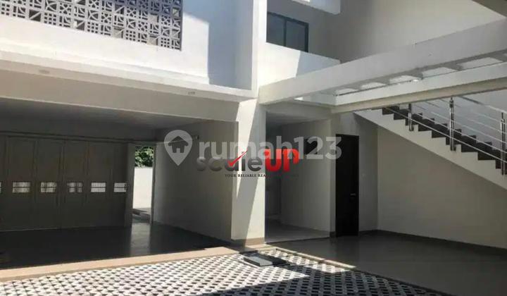Rumah Baru Modern 2 LT, di Lingkungan Tenang dan Nyaman dekat ke Asia Afrika Bandung Pusat 2