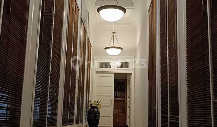 Rumah Hook Luas Dan Asri Bintaro 2