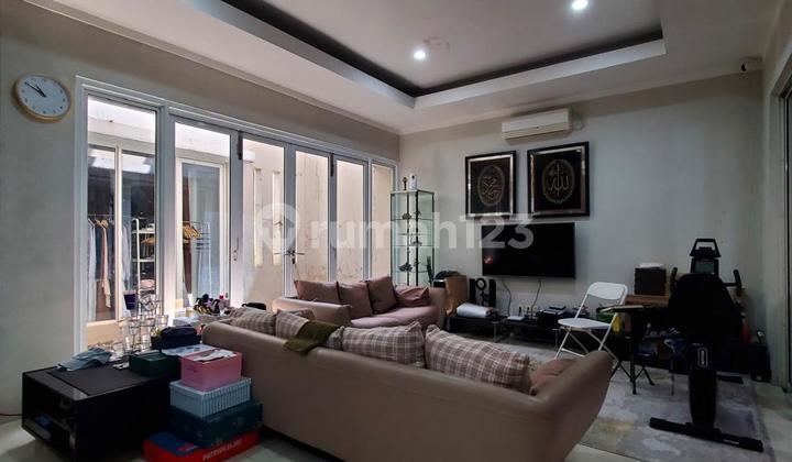 Comfortable Home Kebayoran Residence 2