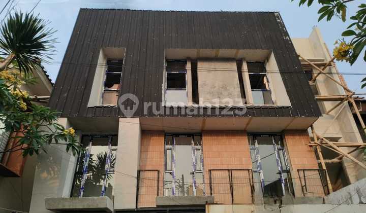 For Quick Sale: House and Boarding House Building in Pasar Minggu, South Jakarta 2