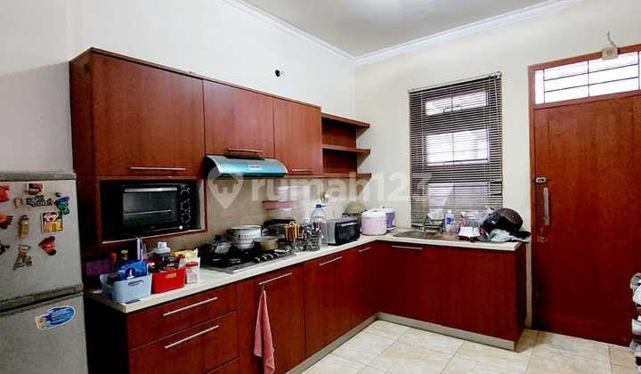 Rumah Tanah Luas Bintaro Sektor 3 2