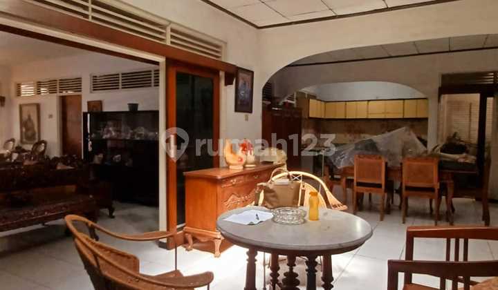 Dijual Rumah Lama di Pinggir Jalan Utama Petogogan Jaksel Dijual Rumah Lama di Pinggir Jalan Utama Petogogan Jaksel