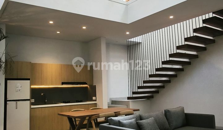 Villa 2BR Kerobokan Modern Minimalist Tropical Leasehold