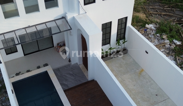 Villa 2 Lantai Baru Dijual di Kampial, Benoa Nusa Dua Badung Bali 1
