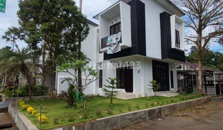 DIJUAL RUMAH HOOK 2 LANTAI GRIYA LOKA TABANAN SIAP HUNI 1