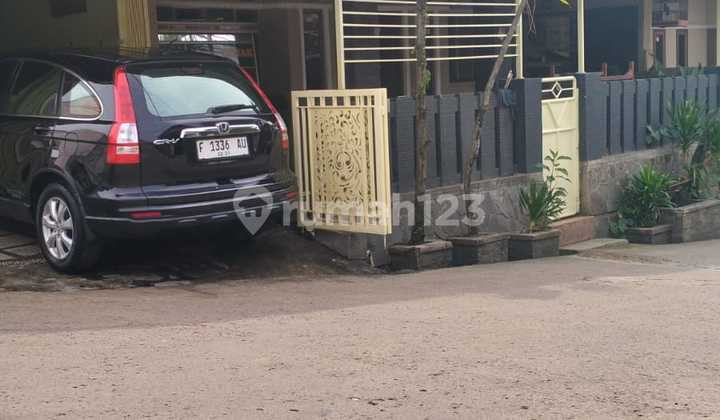 Rumah Besar Sayap Kotabaru Parahyangan Rumah Besar Sayap Kotabaru Parahyangan