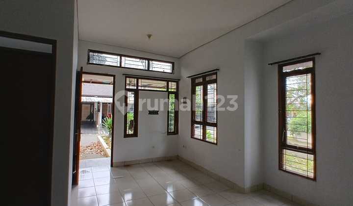 For Sale Cheap House Cimahi With Front Garden 2