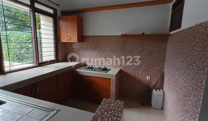 Rarely Available, Low Price, Large Land Area Near City Hall. 2