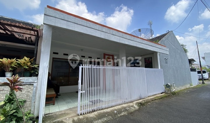 Dijual Rumah Dalam Komplek Anggaraja Dijual Rumah Dalam Komplek Anggaraja