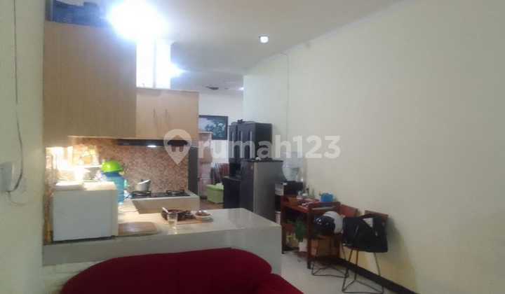 For Sale, Ready-to-Live House in North Cimahi. 2