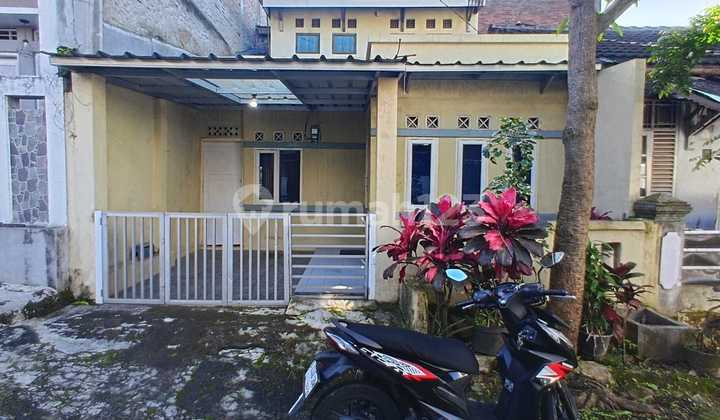 For Quick Sale: 2-Story Half House in Permata Cimahi, Near Borma.