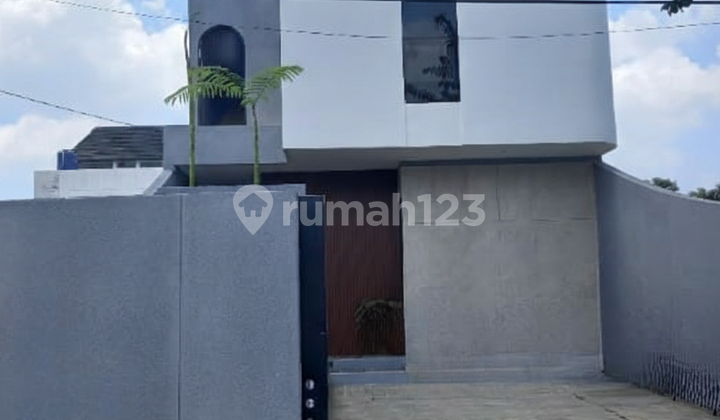 Dijual Rumah Baru 2.5 Lantai Minimalis Industrial Turangga Buah Batu Dijual Rumah Baru 2.5 Lantai Minimalis Industrial Turangga Buah Batu